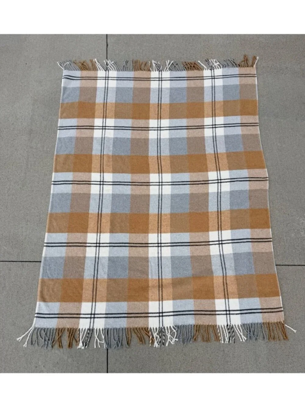 Roca Home Plaid Throw Blanket Fringed Edges Tan Gray & White Cozy Fall Home Déco
